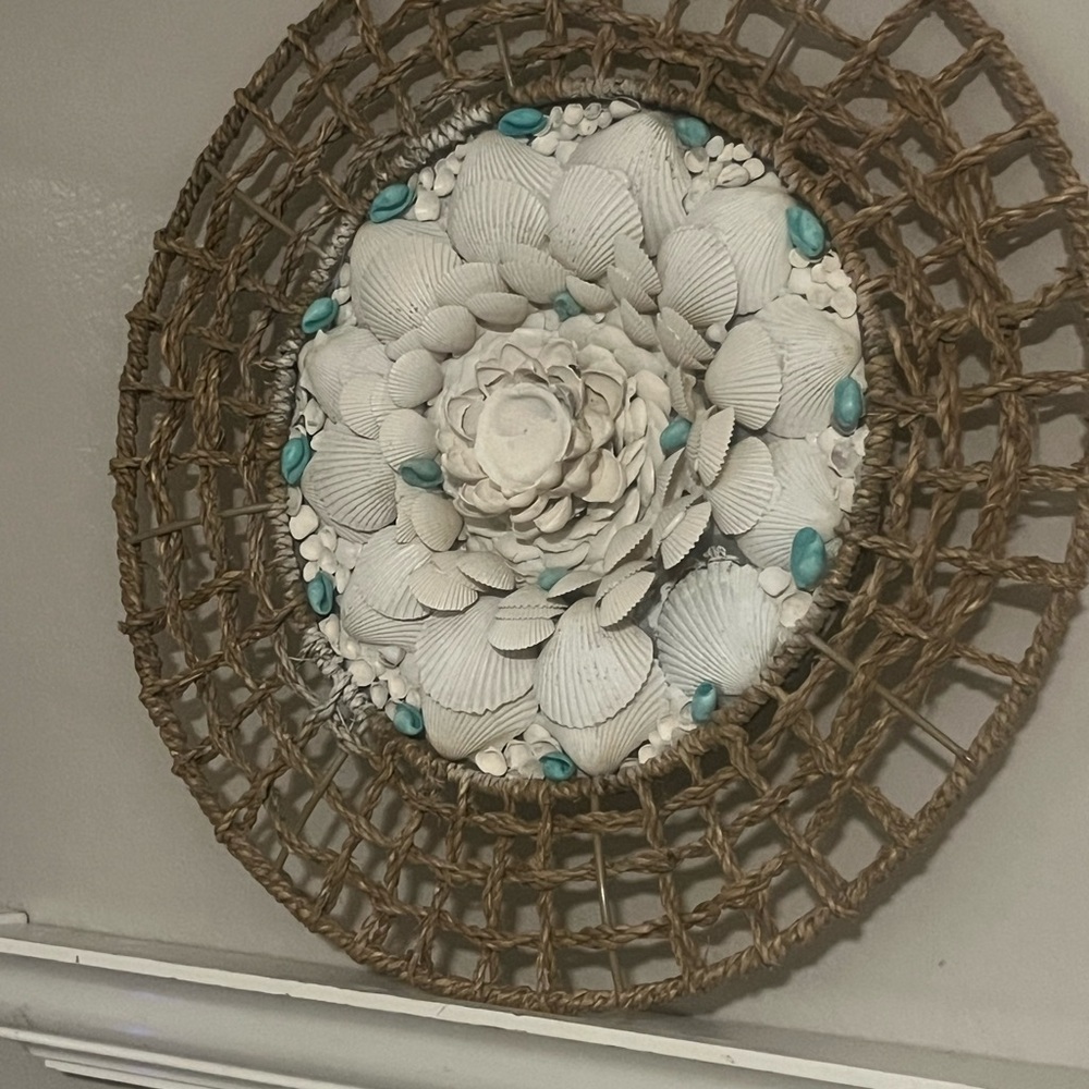 Coastal Boho White Shell Wall Art, Florida Scallop Shells, 19” round handmade - Picture 2 of 5